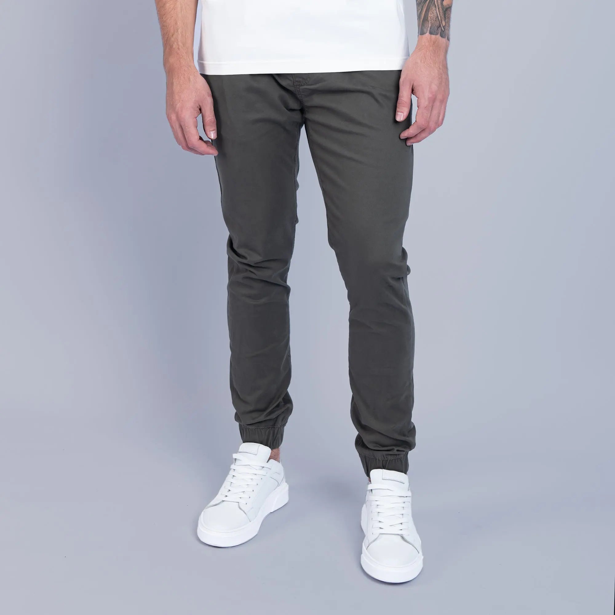 Essential Cuffed Jogger Green - FADE