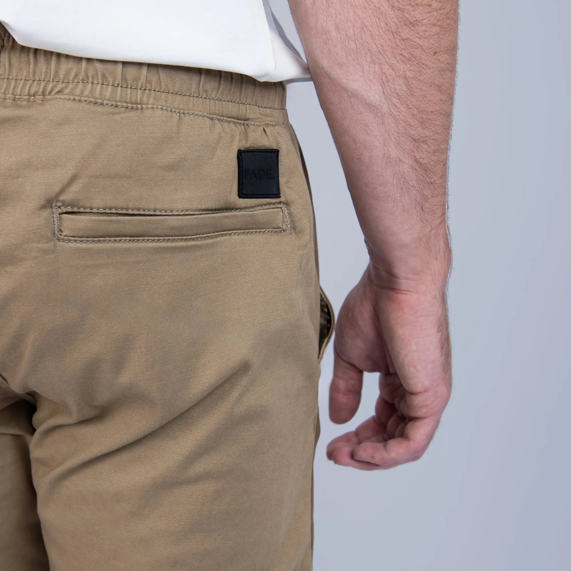 Essential Cuffed Jogger Stone - FADE