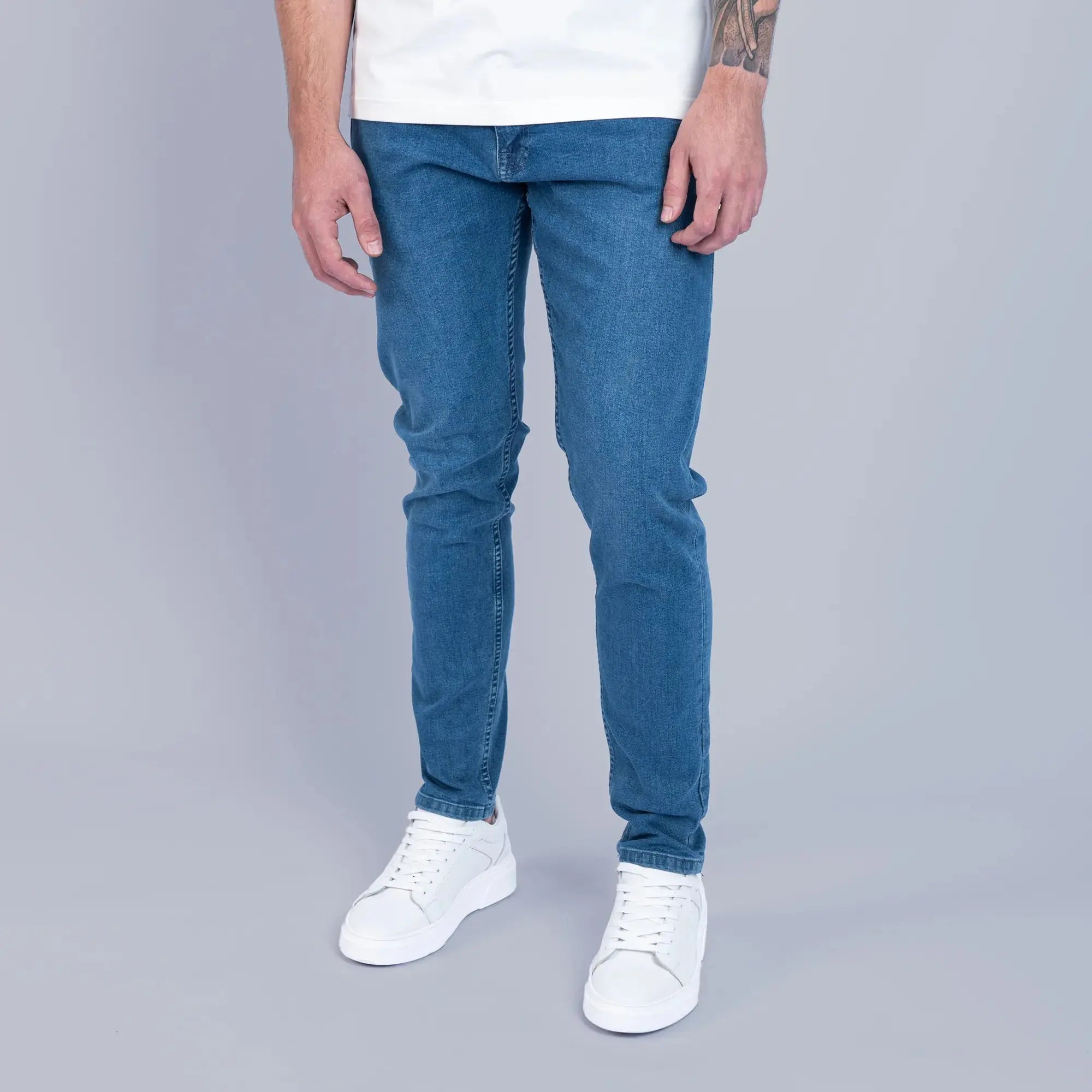 Essential Mid Wash Slim Tapered Jeans - FADE