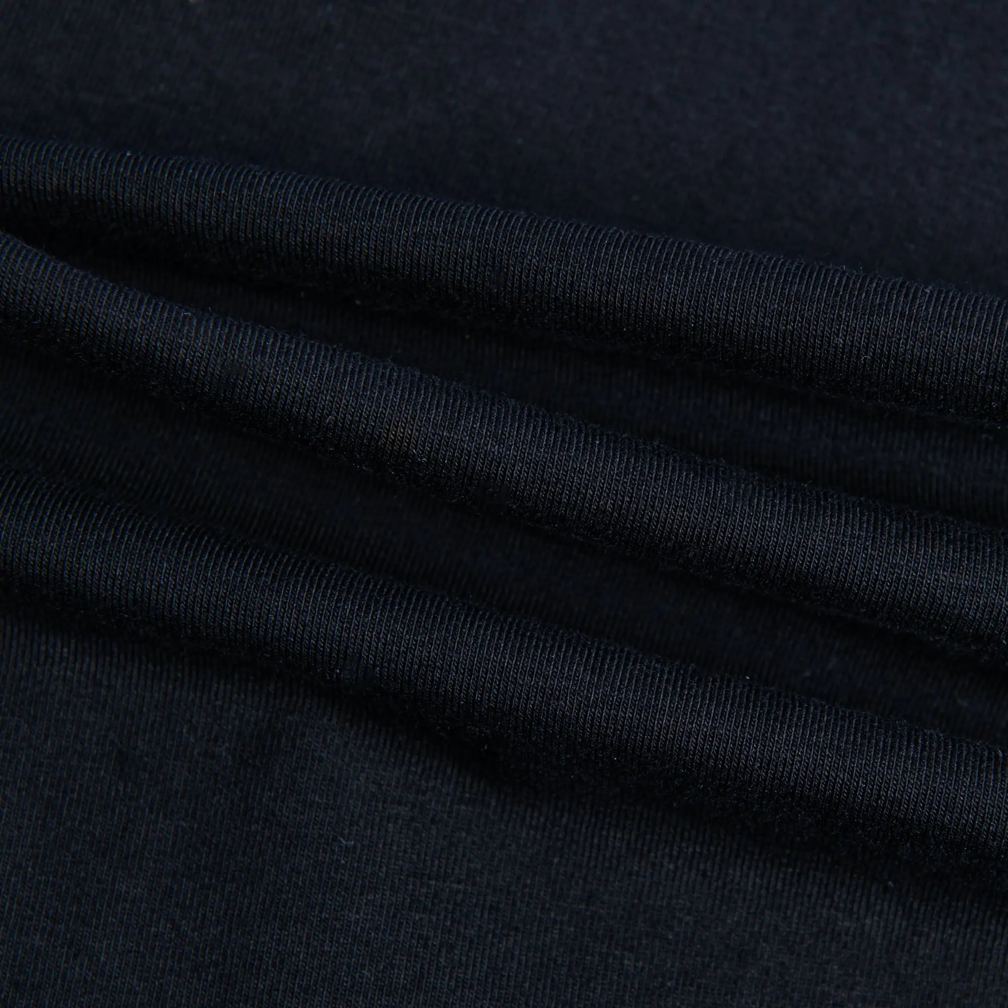 Essential Slim T-Shirt Black - FADE