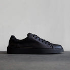 Essential Sneaker Black - FADE