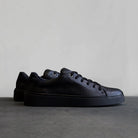 Essential Sneaker Black - FADE