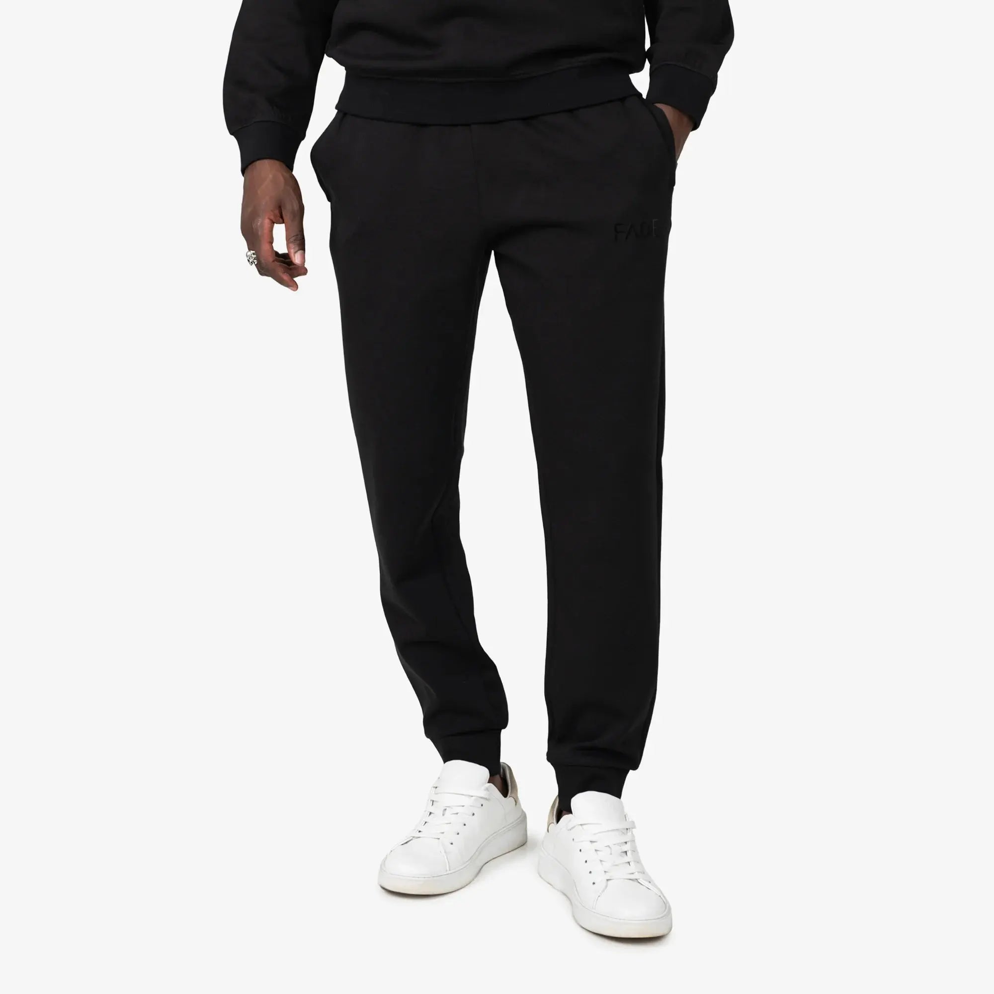 Essential Sweatpants Slim Fit Black - FADE