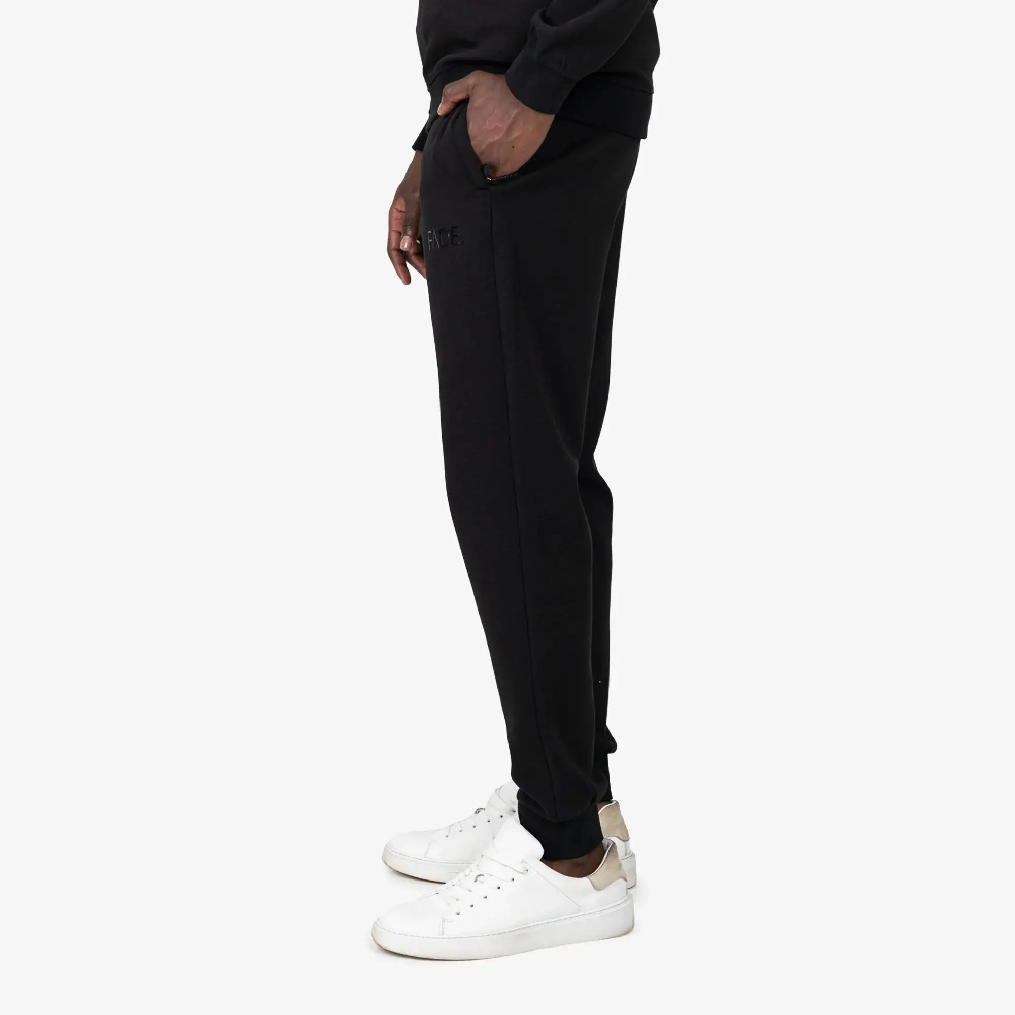 Essential Sweatpants Slim Fit Black - FADE