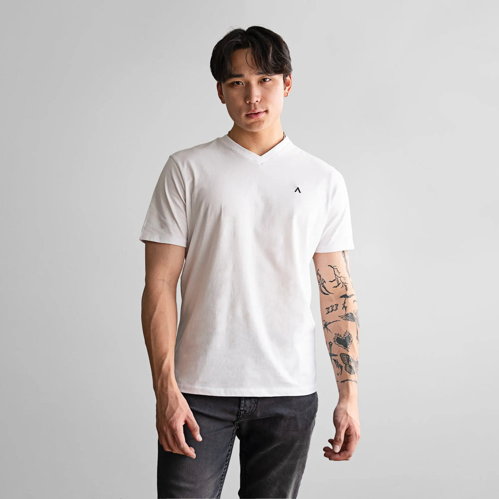Icon T-Shirt V-Neck White - FADE