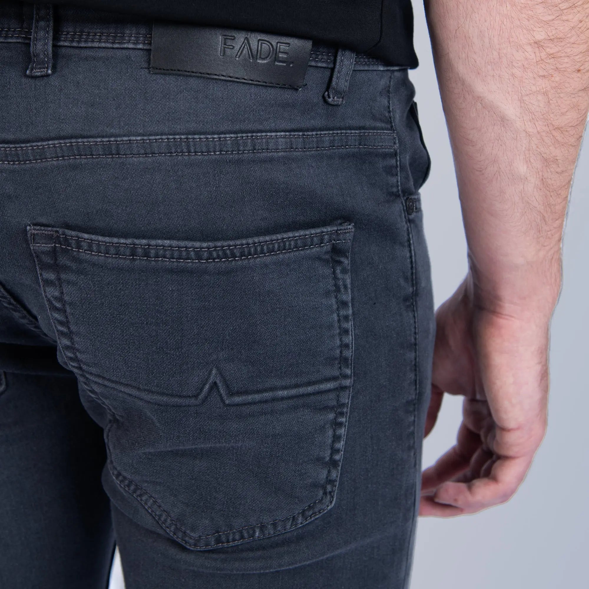 Iconic Carbon Slim Fit Jeans - FADE