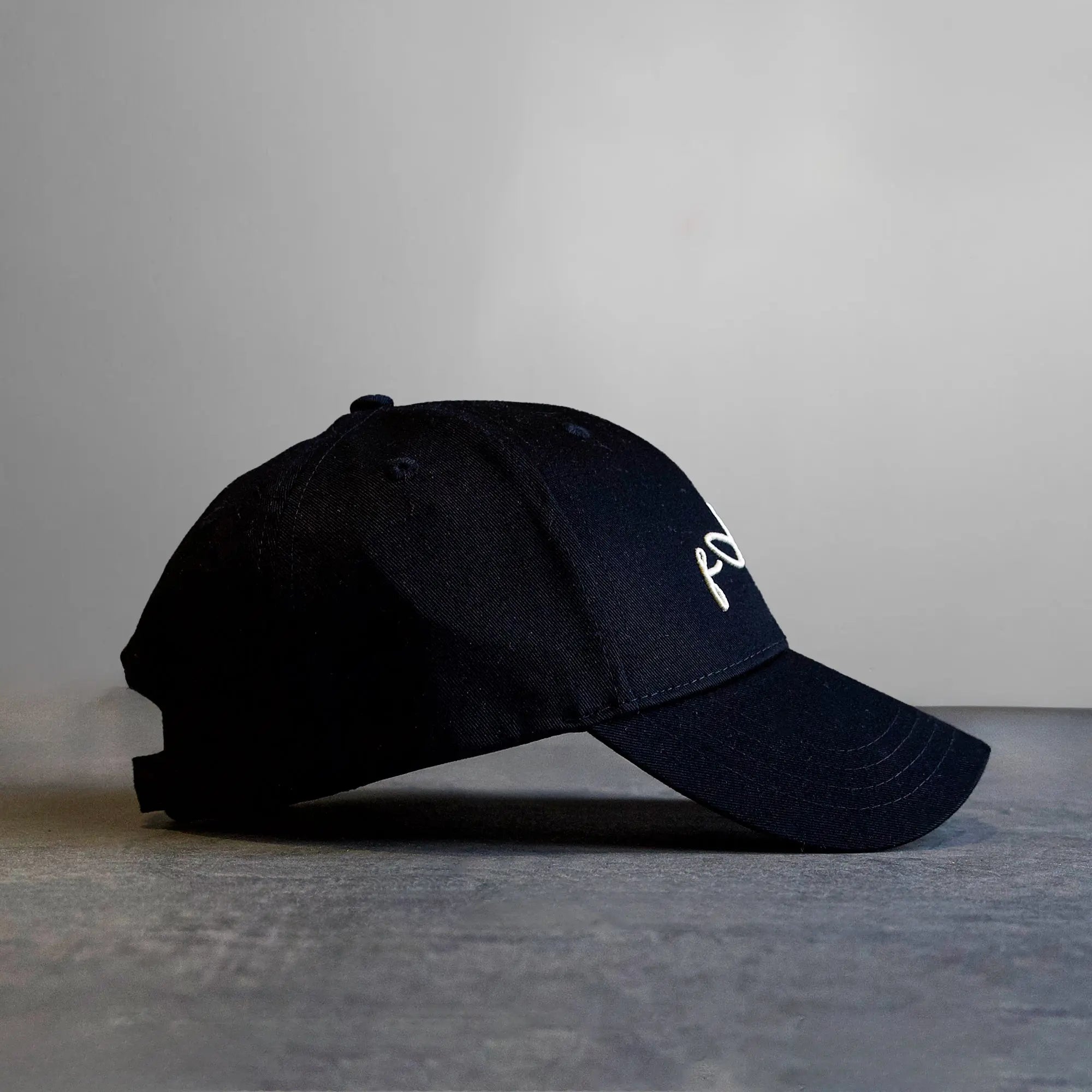 Signature Cap Black - FADE