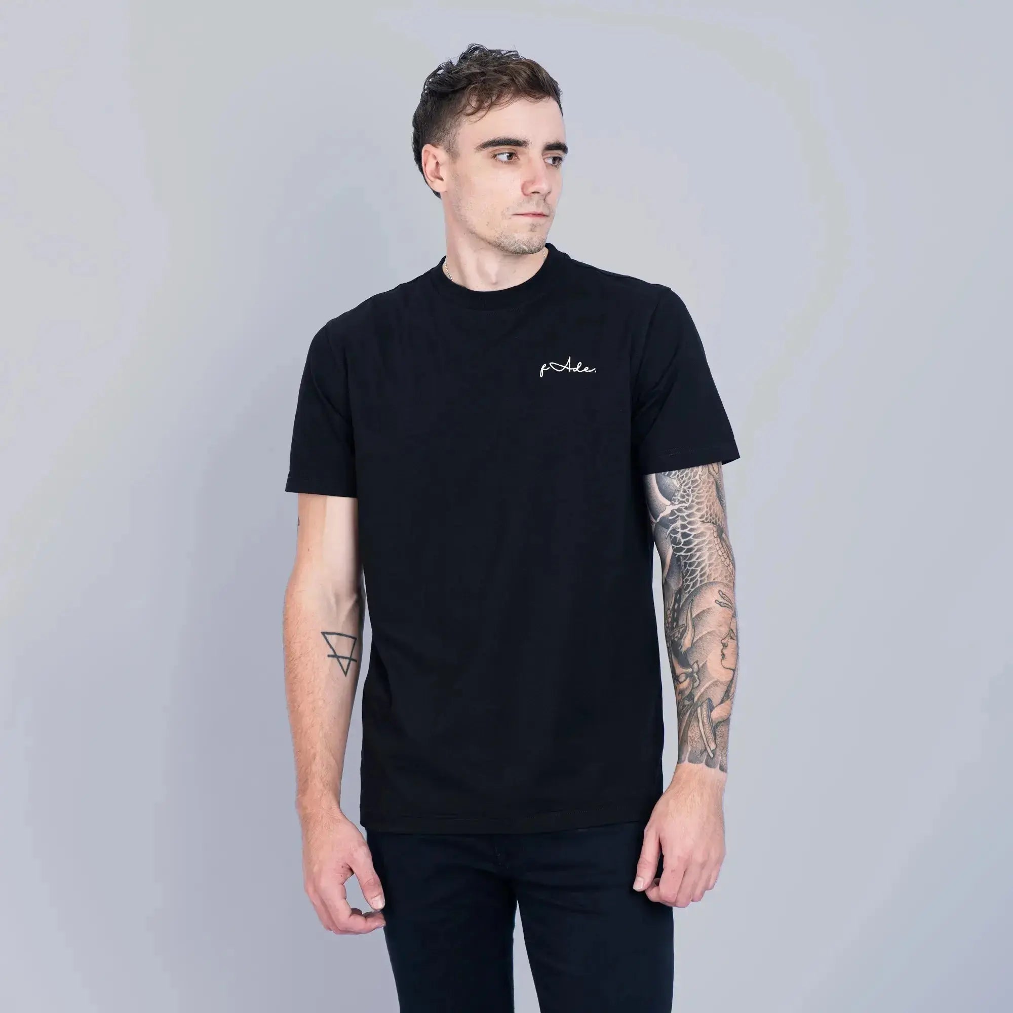 Signature Slim Fit T-Shirt Black - FADE