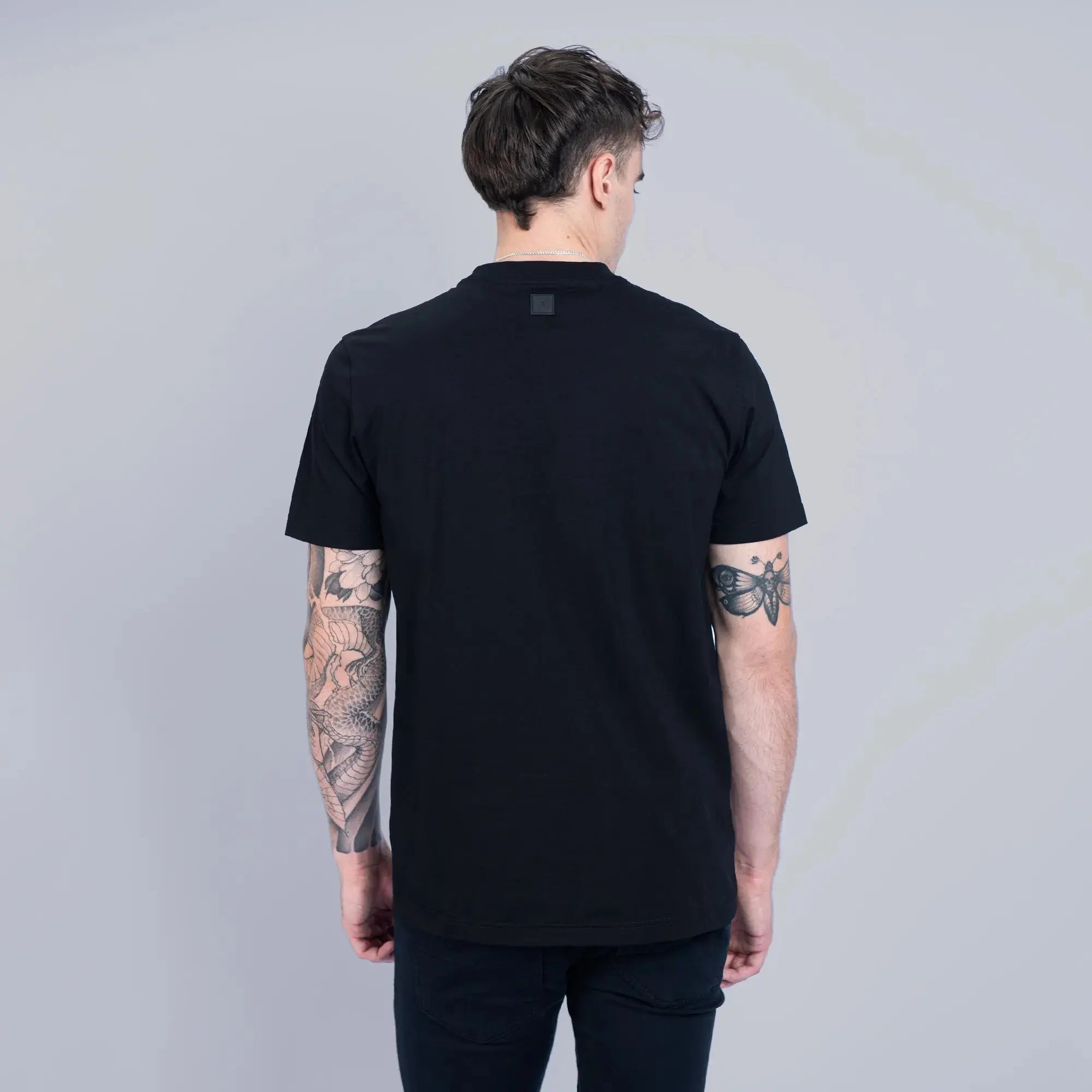 Signature Slim Fit T-Shirt Black - FADE