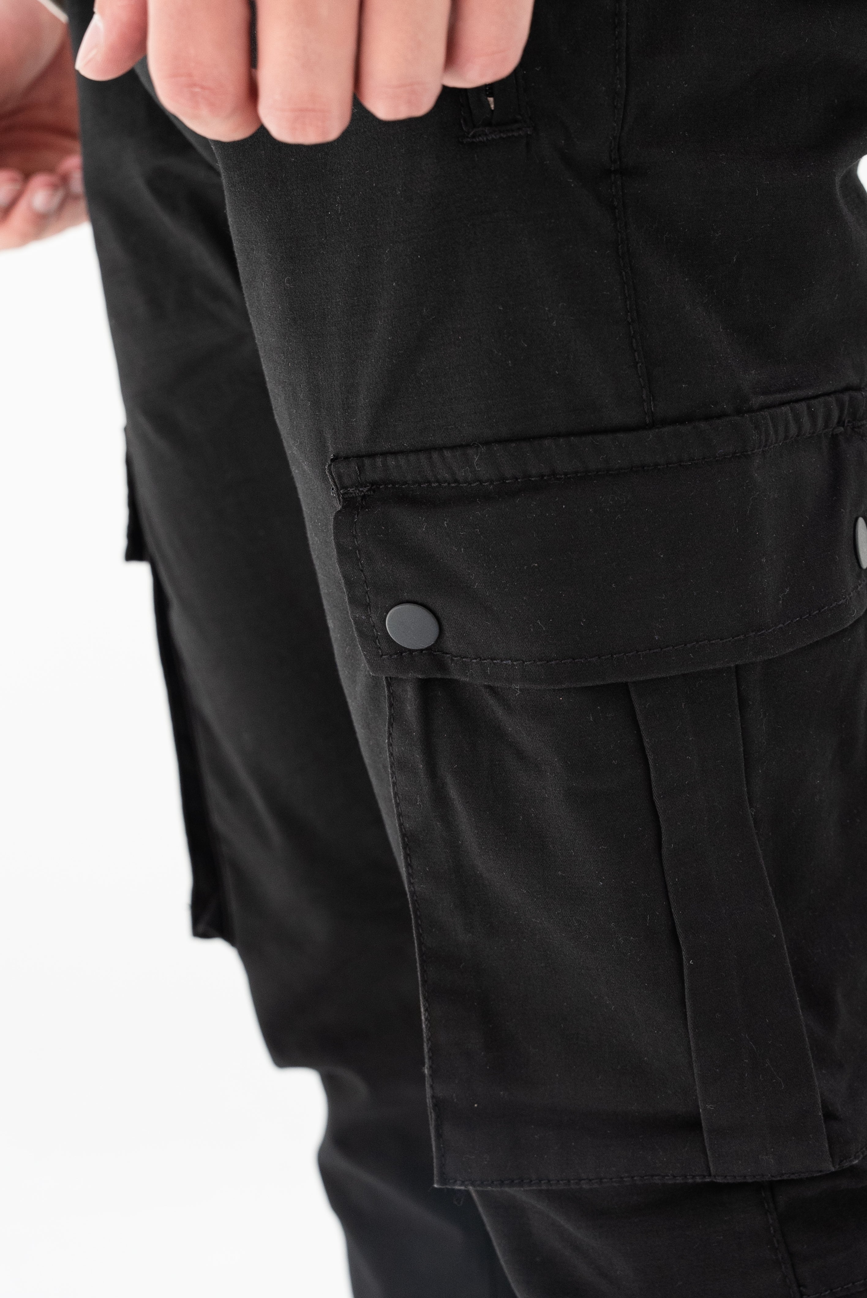 k*n様 comoli fade black wide cargo pants Comoli Fade Black Knee-Tucked Pants – Neighbour