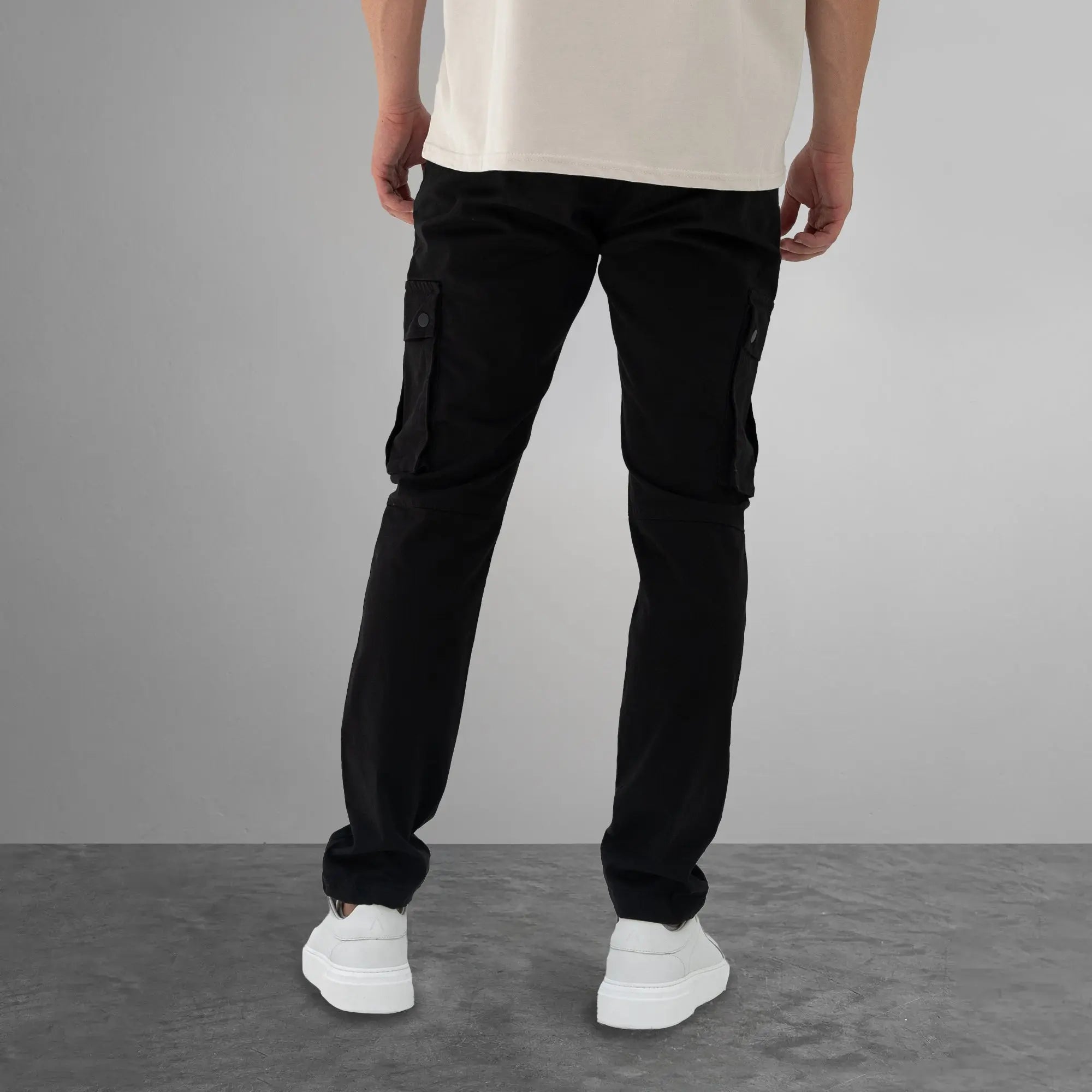 Essential Cargo Pants Black - FADE