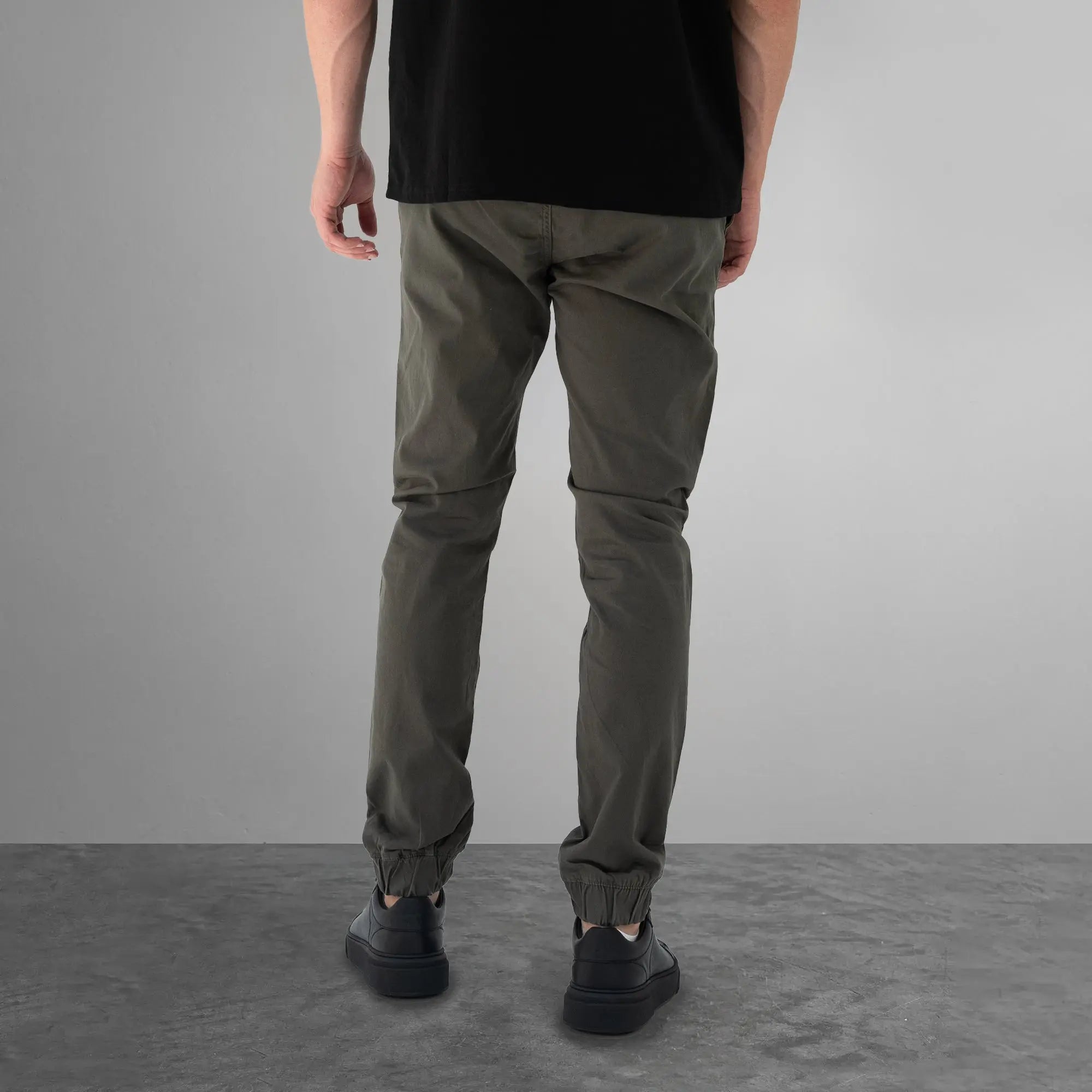 Essential Cuffed Jogger Green - FADE