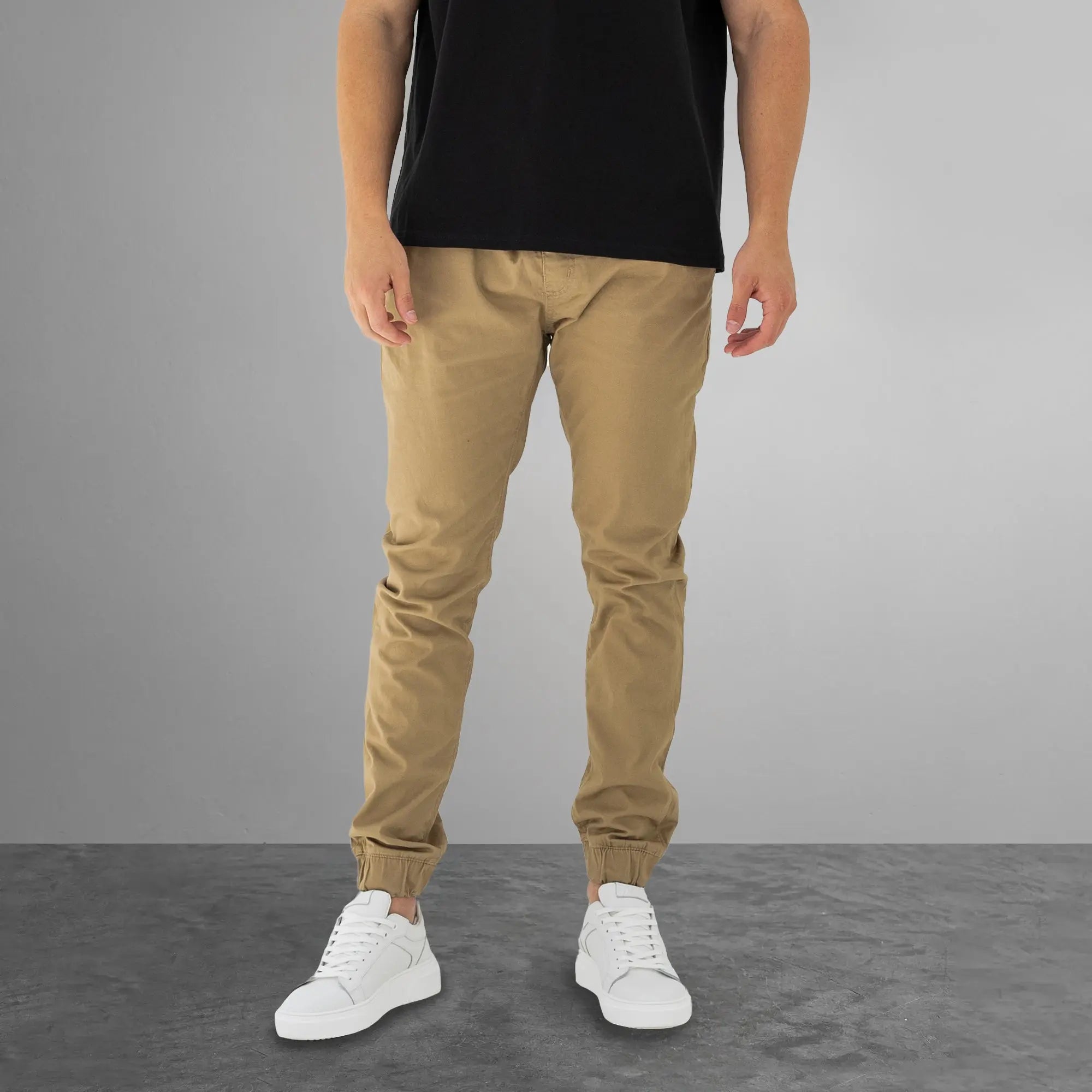 Essential Cuffed Jogger Stone - FADE