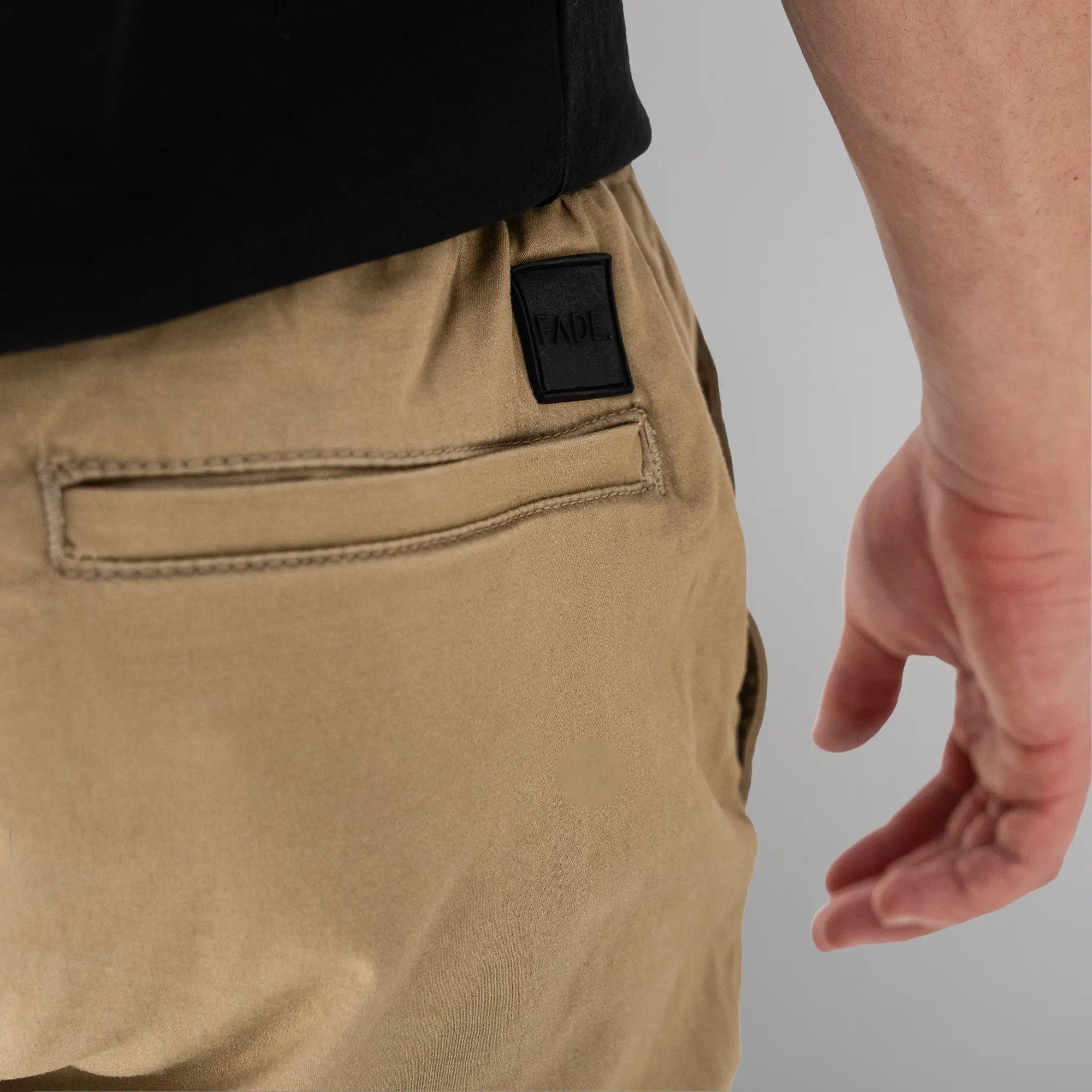 Essential Cuffed Jogger Stone - FADE