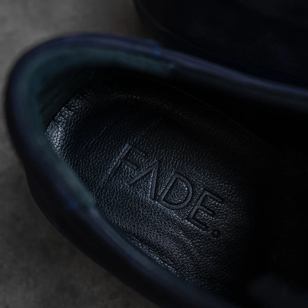 Essential Sneaker Navy - FADE