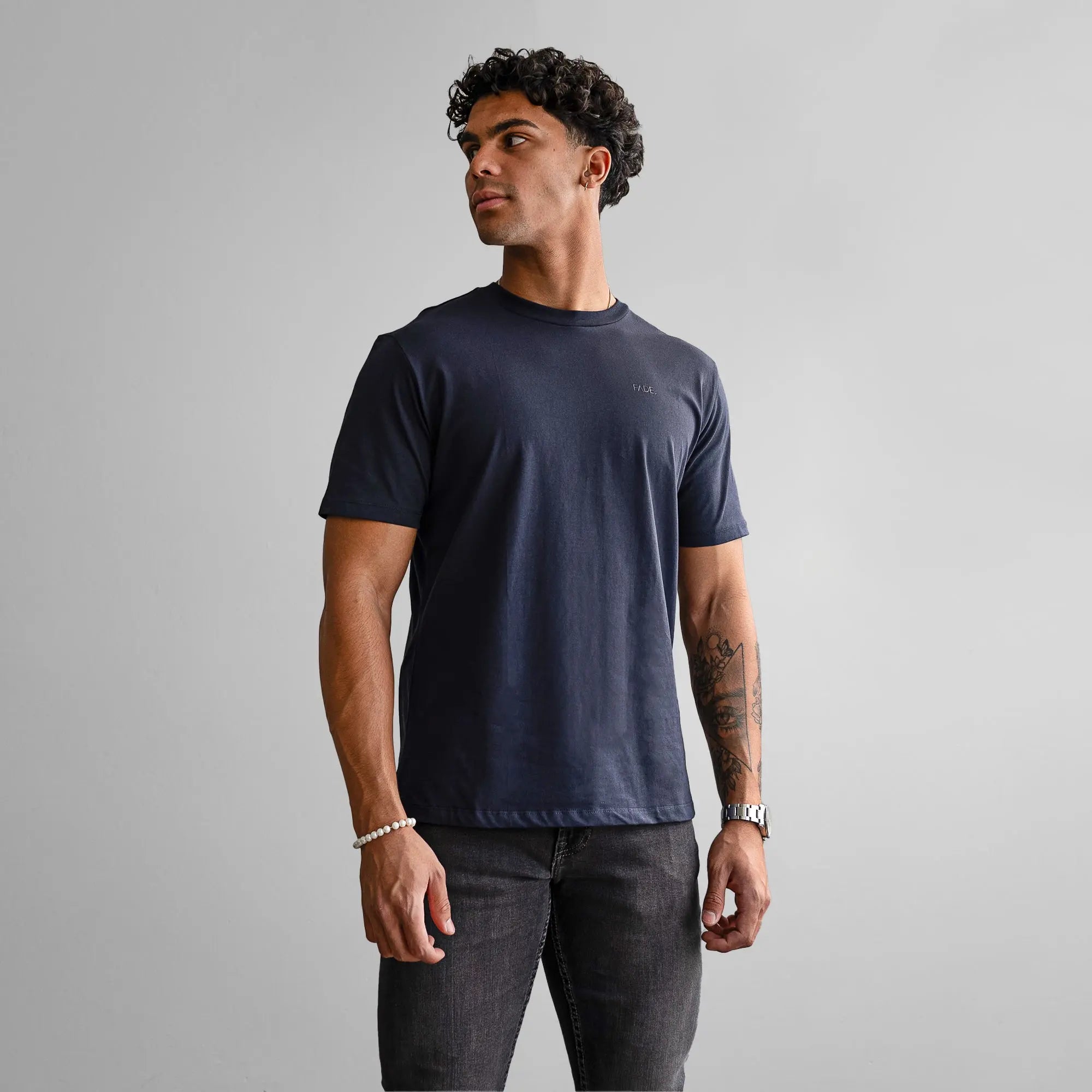 Essential T-Shirt Navy - FADE