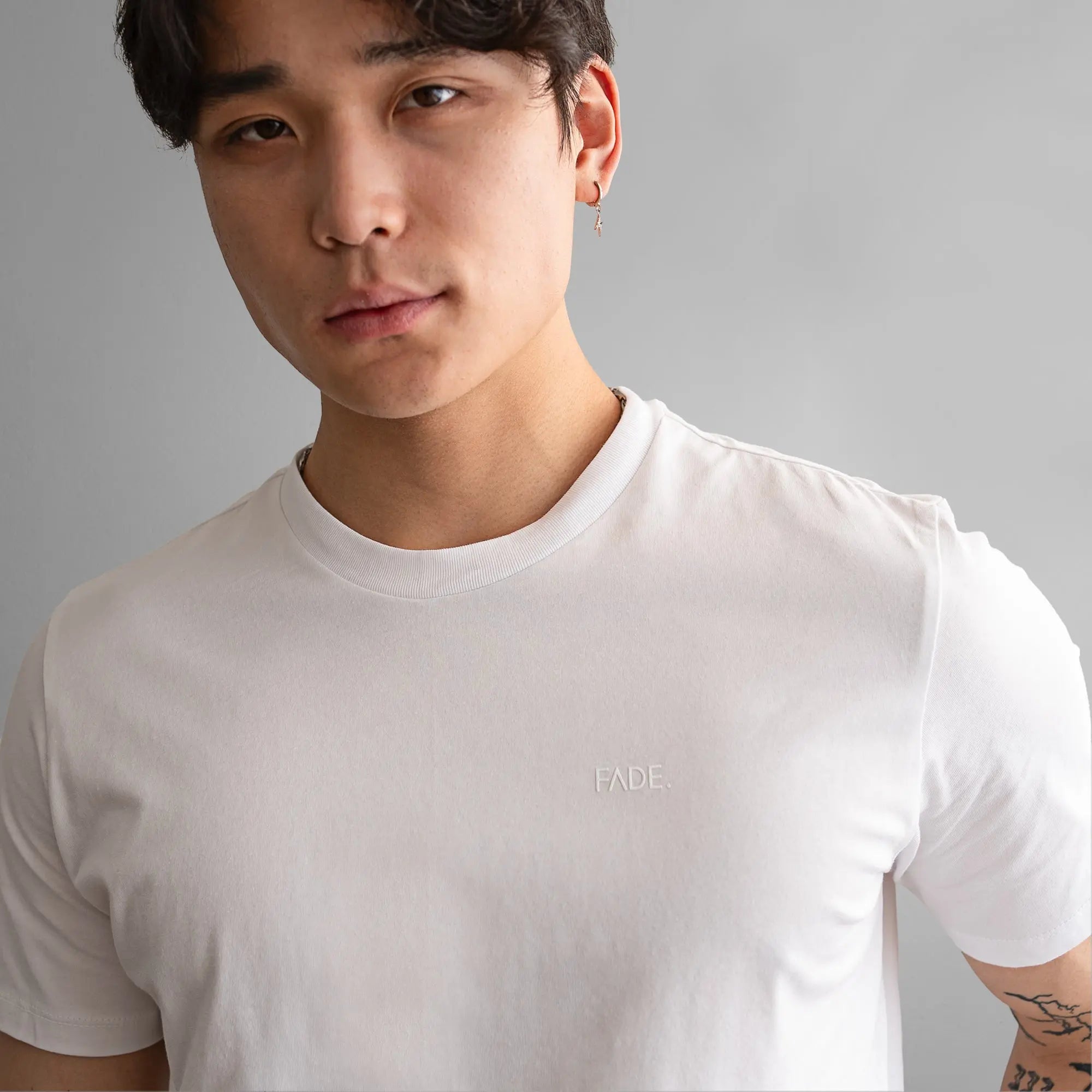 Essential T-Shirt White - FADE