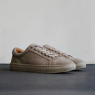 FF12 Essential Sneaker Suede Taupe - FADE
