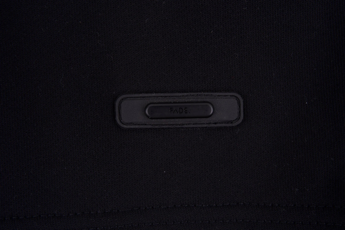 FJ033 Iconic Badge Shorts Black - FADE