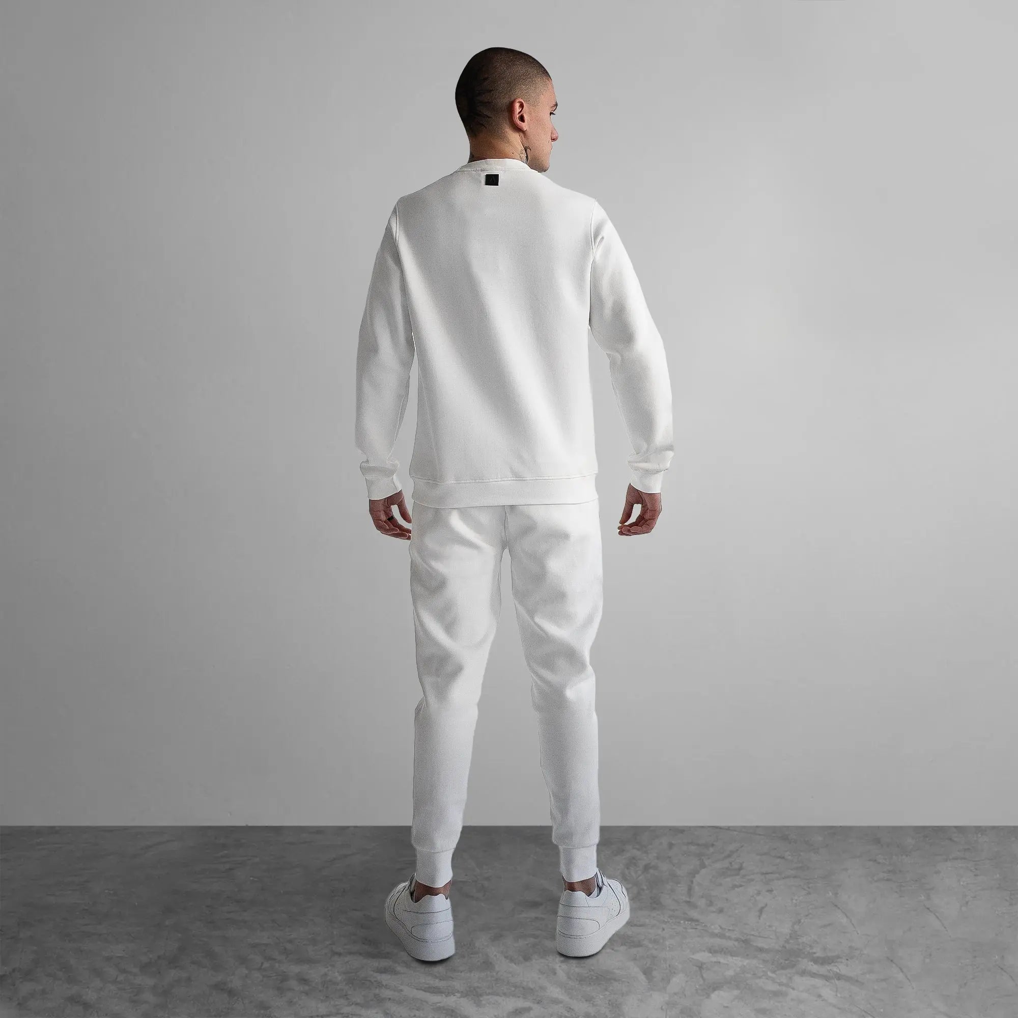 Fade Essential Sweatshirt Off-White - FADE