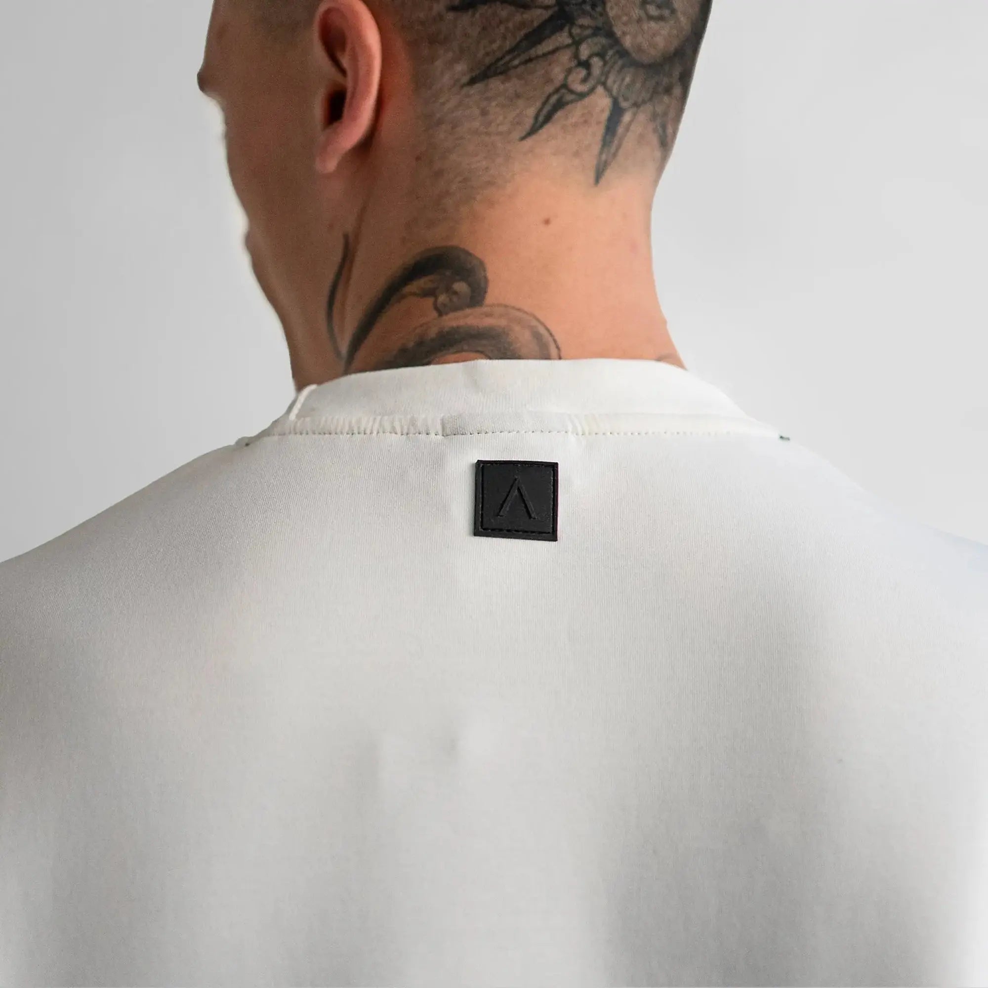 Fade Essential Sweatshirt Off-White - FADE