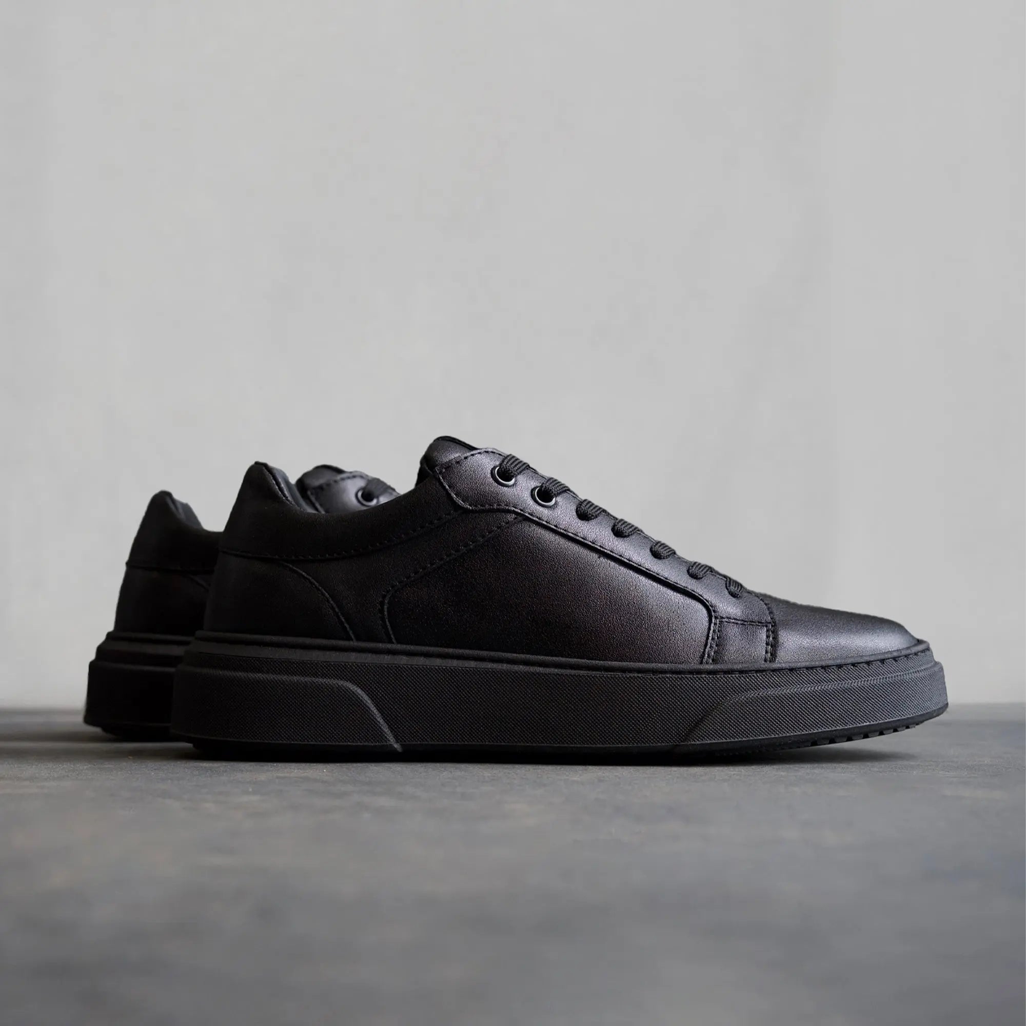 Fade Iconic II Black Sneaker - FADE