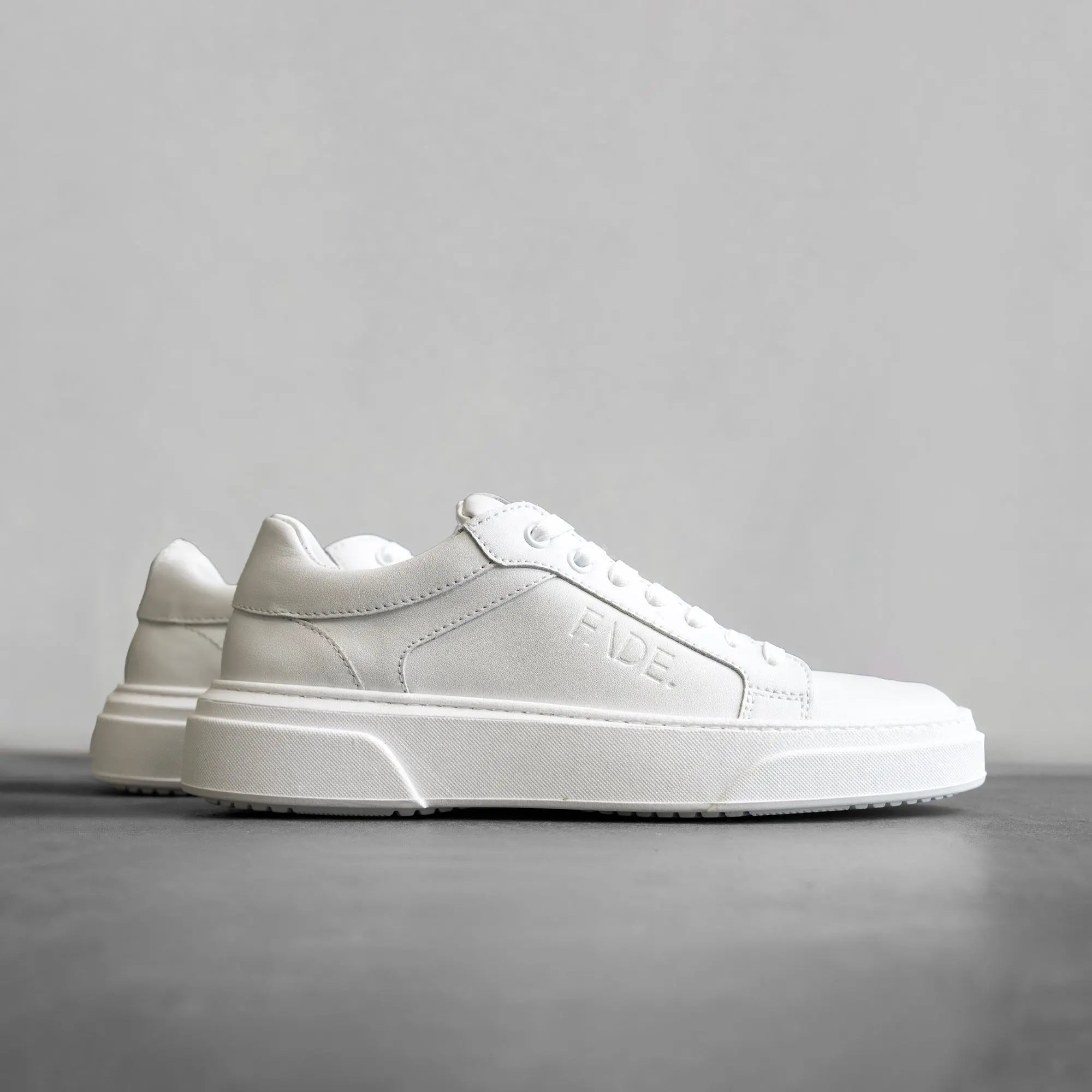 Fade Iconic II White Sneaker - FADE