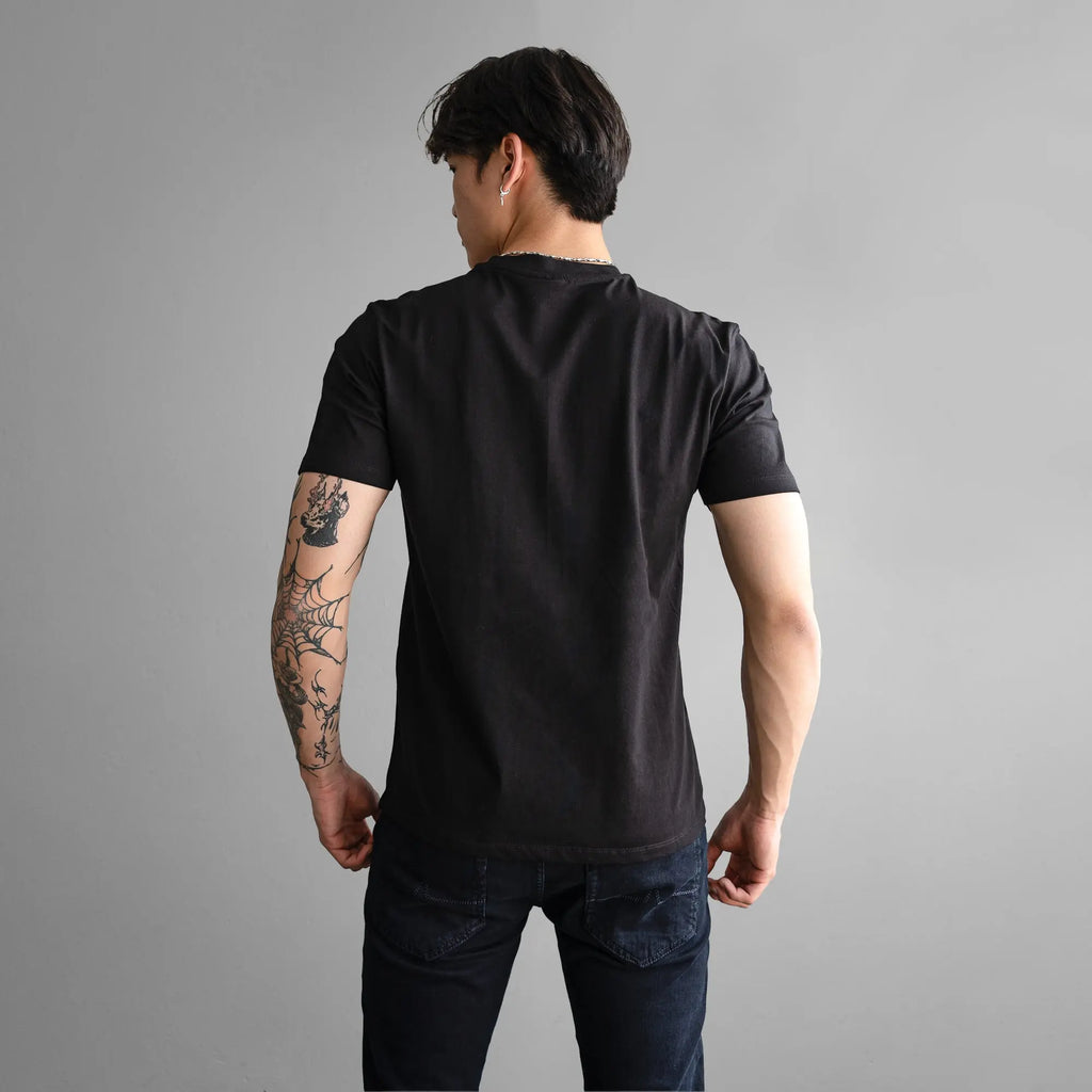 Icon T-Shirt V-Neck Black - FADE