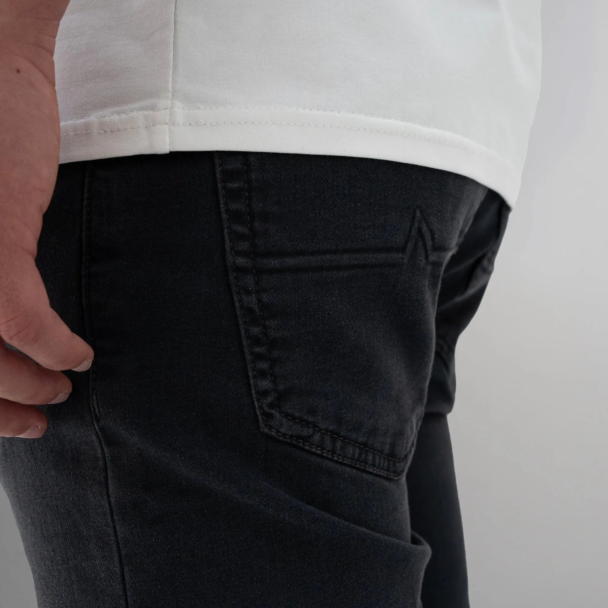 Iconic Carbon Slim Fit Jeans - FADE