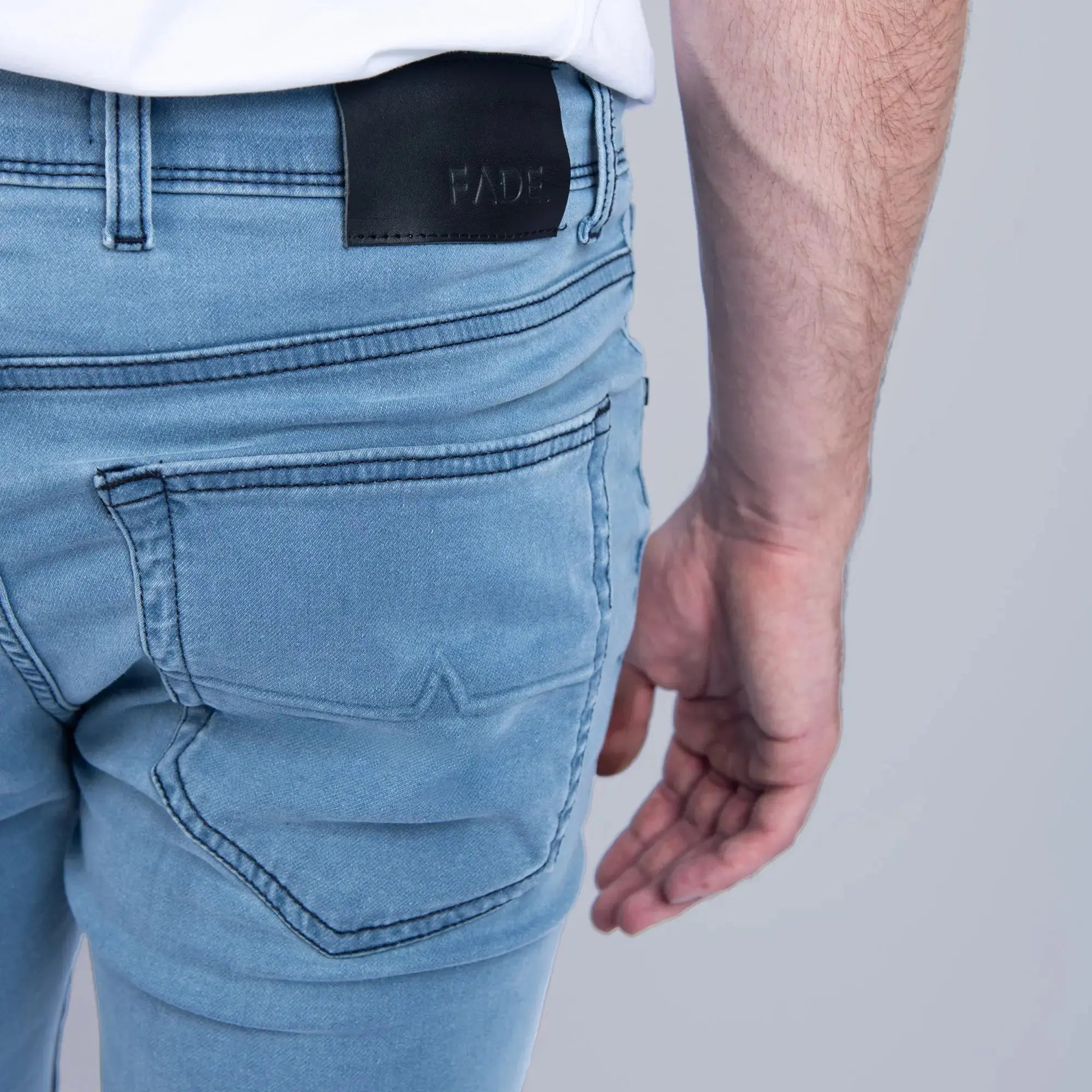 Iconic Sky Slim Fit Jeans - FADE