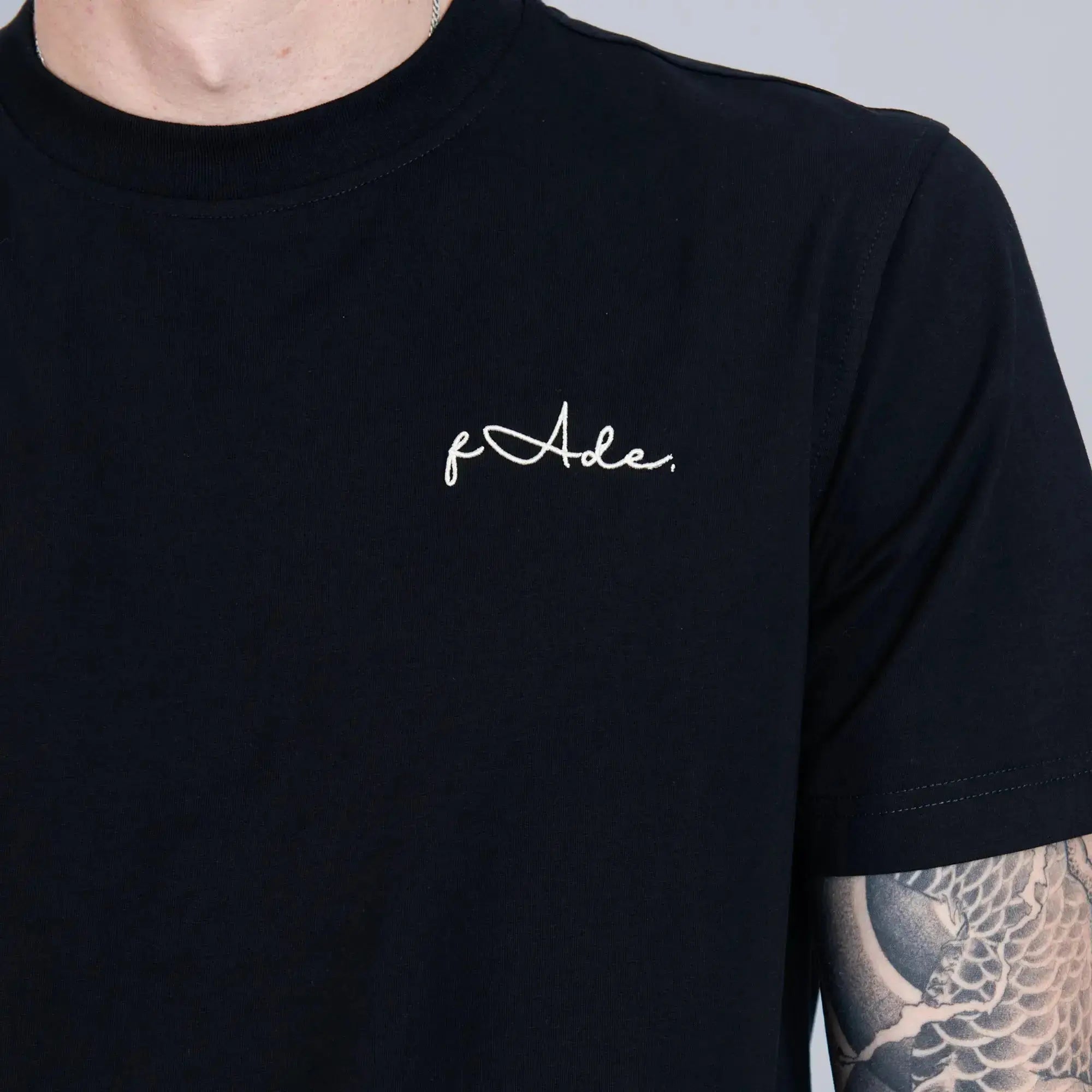 Signature Slim Fit T-Shirt Black - FADE