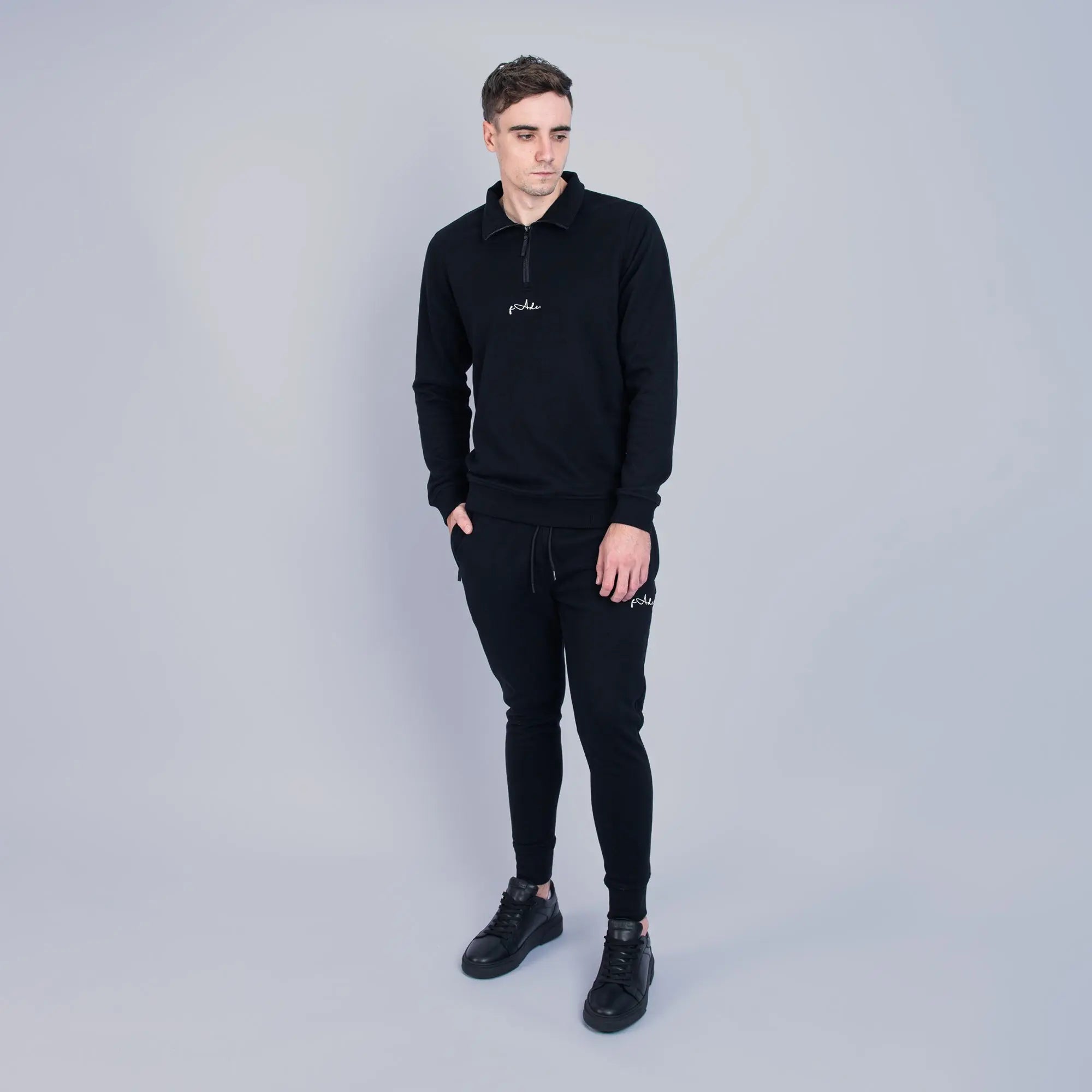 Signature Sweatpants Black - FADE
