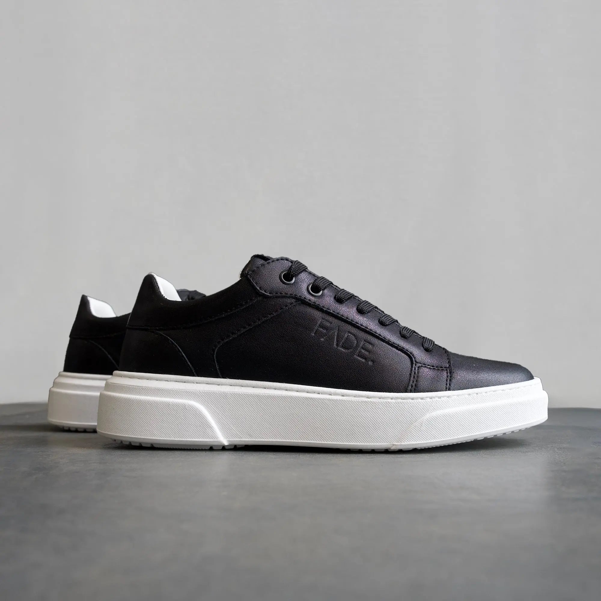 Fade Iconic II Black/White Sneaker - FADE