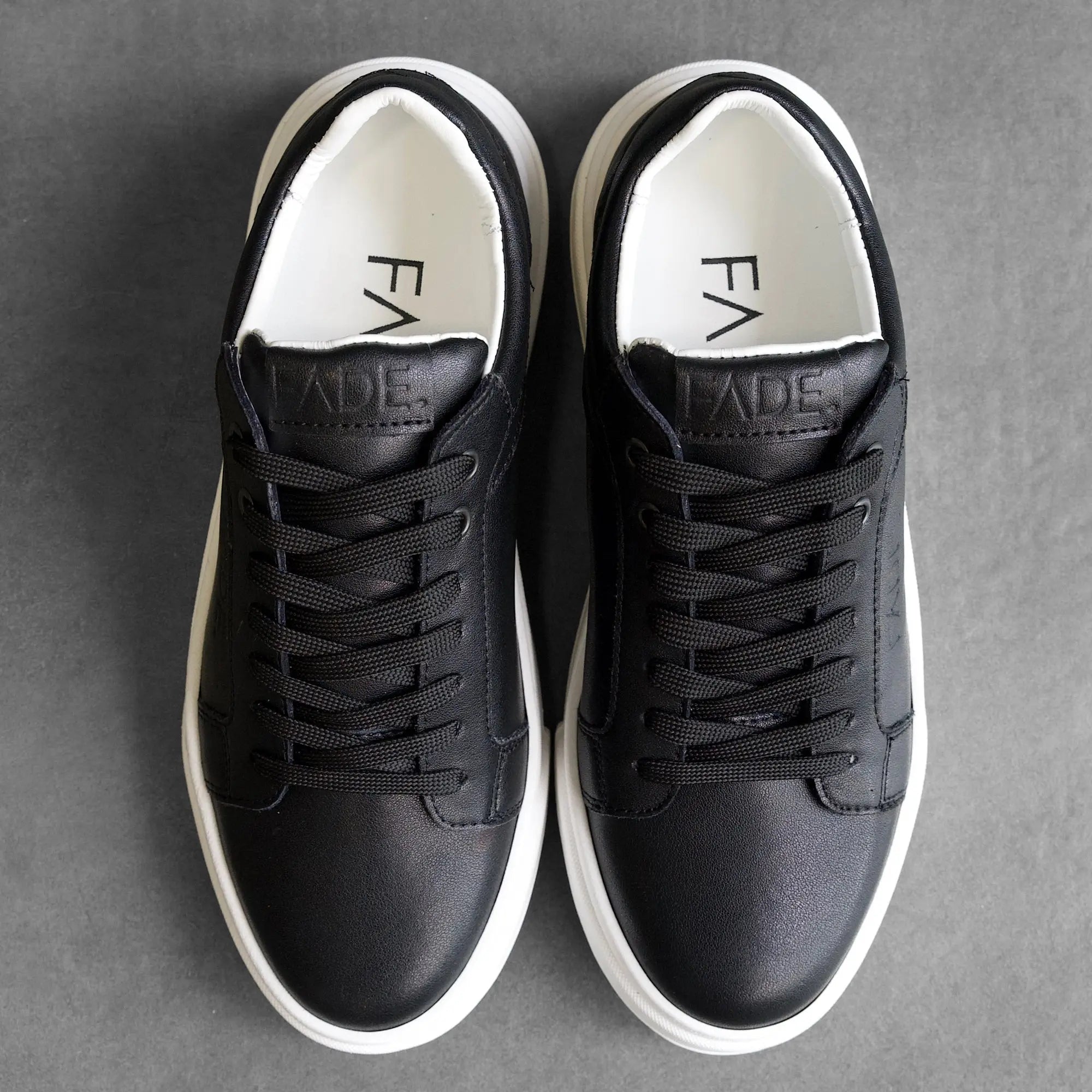 Fade Iconic II Black/White Sneaker - FADE